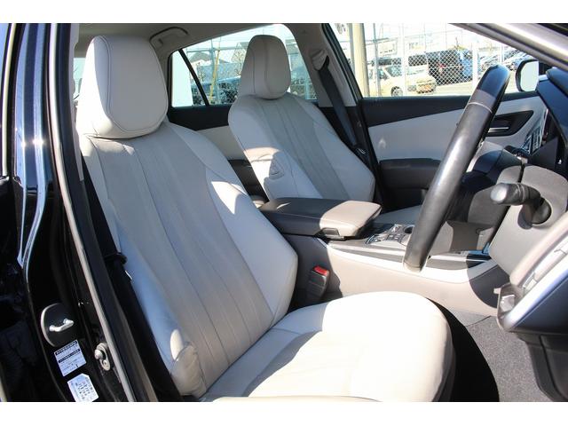 クラウンハイブリッド Ｇ　禁煙車　白革シート　純正１２．３インチナビ　フルセグ　衝突軽減ブレーキ　アラウンドビューモニター　デジタルインナーミラー　３眼ＬＥＤヘッド　ビルドインＥＴＣ２．０　シートエアコン　シートヒーター（16枚目）