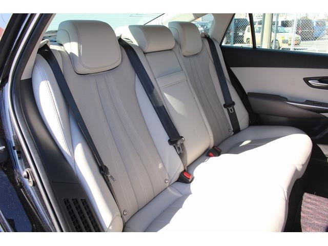 クラウンハイブリッド Ｇ　禁煙車　白革シート　純正１２．３インチナビ　フルセグ　衝突軽減ブレーキ　アラウンドビューモニター　デジタルインナーミラー　３眼ＬＥＤヘッド　ビルドインＥＴＣ２．０　シートエアコン　シートヒーター（17枚目）