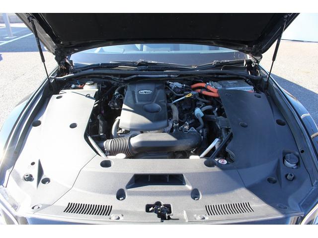 クラウンハイブリッド Ｇ　禁煙車　白革シート　純正１２．３インチナビ　フルセグ　衝突軽減ブレーキ　アラウンドビューモニター　デジタルインナーミラー　３眼ＬＥＤヘッド　ビルドインＥＴＣ２．０　シートエアコン　シートヒーター（21枚目）