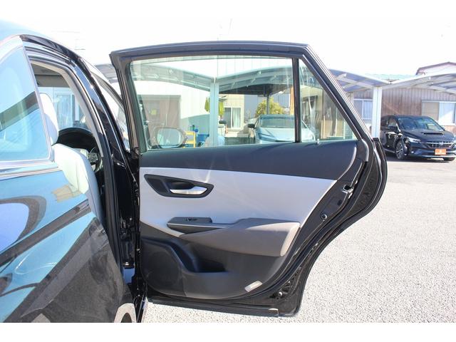 クラウンハイブリッド Ｇ　禁煙車　白革シート　純正１２．３インチナビ　フルセグ　衝突軽減ブレーキ　アラウンドビューモニター　デジタルインナーミラー　３眼ＬＥＤヘッド　ビルドインＥＴＣ２．０　シートエアコン　シートヒーター（39枚目）