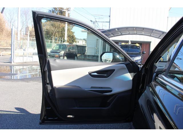 クラウンハイブリッド Ｇ　禁煙車　白革シート　純正１２．３インチナビ　フルセグ　衝突軽減ブレーキ　アラウンドビューモニター　デジタルインナーミラー　３眼ＬＥＤヘッド　ビルドインＥＴＣ２．０　シートエアコン　シートヒーター（42枚目）