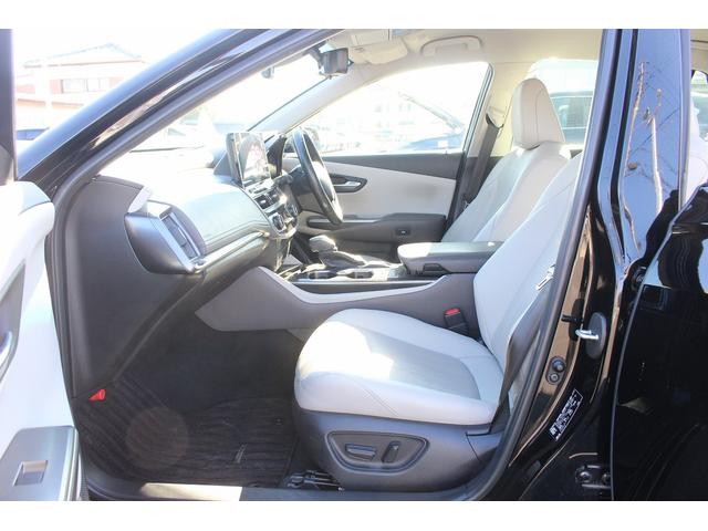 クラウンハイブリッド Ｇ　禁煙車　白革シート　純正１２．３インチナビ　フルセグ　衝突軽減ブレーキ　アラウンドビューモニター　デジタルインナーミラー　３眼ＬＥＤヘッド　ビルドインＥＴＣ２．０　シートエアコン　シートヒーター（47枚目）