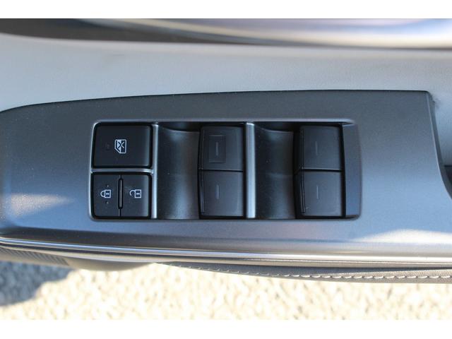 クラウンハイブリッド Ｇ　禁煙車　白革シート　純正１２．３インチナビ　フルセグ　衝突軽減ブレーキ　アラウンドビューモニター　デジタルインナーミラー　３眼ＬＥＤヘッド　ビルドインＥＴＣ２．０　シートエアコン　シートヒーター（53枚目）