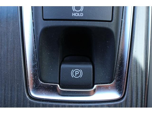 クラウンハイブリッド Ｇ　禁煙車　白革シート　純正１２．３インチナビ　フルセグ　衝突軽減ブレーキ　アラウンドビューモニター　デジタルインナーミラー　３眼ＬＥＤヘッド　ビルドインＥＴＣ２．０　シートエアコン　シートヒーター（62枚目）