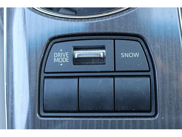 クラウンハイブリッド Ｇ　禁煙車　白革シート　純正１２．３インチナビ　フルセグ　衝突軽減ブレーキ　アラウンドビューモニター　デジタルインナーミラー　３眼ＬＥＤヘッド　ビルドインＥＴＣ２．０　シートエアコン　シートヒーター（63枚目）