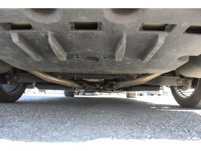 クラウンハイブリッド Ｇ　禁煙車　白革シート　純正１２．３インチナビ　フルセグ　衝突軽減ブレーキ　アラウンドビューモニター　デジタルインナーミラー　３眼ＬＥＤヘッド　ビルドインＥＴＣ２．０　シートエアコン　シートヒーター（68枚目）