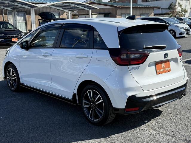 フィット ｅ：ＨＥＶ　ＲＳ　ワンオーナー　禁煙車　純正９型ナビ　フルセグ　バックカメラ　衝突軽減ブレーキ　運転支援システム　レーダークルーズコントロール　ＵＳＢ端子　パドルシフト　ＳＤ録音ミュージックサーバー　内牧ステアリング（23枚目）