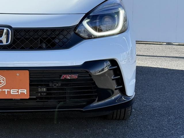 フィット ｅ：ＨＥＶ　ＲＳ　ワンオーナー　禁煙車　純正９型ナビ　フルセグ　バックカメラ　衝突軽減ブレーキ　運転支援システム　レーダークルーズコントロール　ＵＳＢ端子　パドルシフト　ＳＤ録音ミュージックサーバー　内牧ステアリング（25枚目）