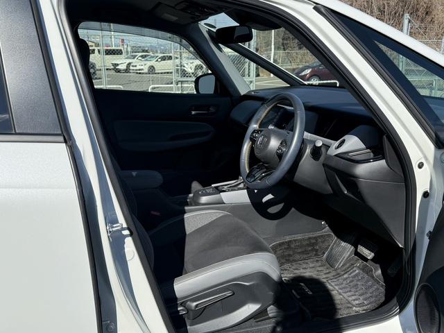 フィット ｅ：ＨＥＶ　ＲＳ　ワンオーナー　禁煙車　純正９型ナビ　フルセグ　バックカメラ　衝突軽減ブレーキ　運転支援システム　レーダークルーズコントロール　ＵＳＢ端子　パドルシフト　ＳＤ録音ミュージックサーバー　内牧ステアリング（41枚目）