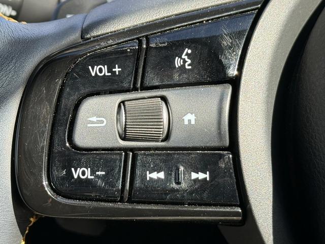 フィット ｅ：ＨＥＶ　ＲＳ　ワンオーナー　禁煙車　純正９型ナビ　フルセグ　バックカメラ　衝突軽減ブレーキ　運転支援システム　レーダークルーズコントロール　ＵＳＢ端子　パドルシフト　ＳＤ録音ミュージックサーバー　内牧ステアリング（47枚目）