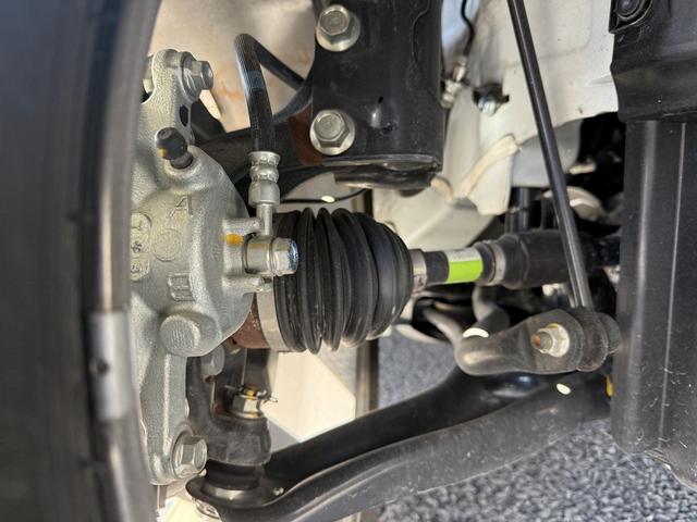 フィット ｅ：ＨＥＶ　ＲＳ　ワンオーナー　禁煙車　純正９型ナビ　フルセグ　バックカメラ　衝突軽減ブレーキ　運転支援システム　レーダークルーズコントロール　ＵＳＢ端子　パドルシフト　ＳＤ録音ミュージックサーバー　内牧ステアリング（71枚目）