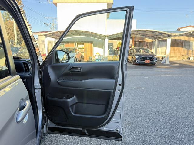 ノア Ｘ　禁煙車　純正８インチナビ　バックカメラ　トヨタセーフティセンス　アダプティブクルーズコントロ－ル　衝突軽減ブレーキ　片側電動スライドドア　ＥＴＣ　クリアランスソナー　Ｂｌｕｅｔｏｏｔｈ接続（38枚目）