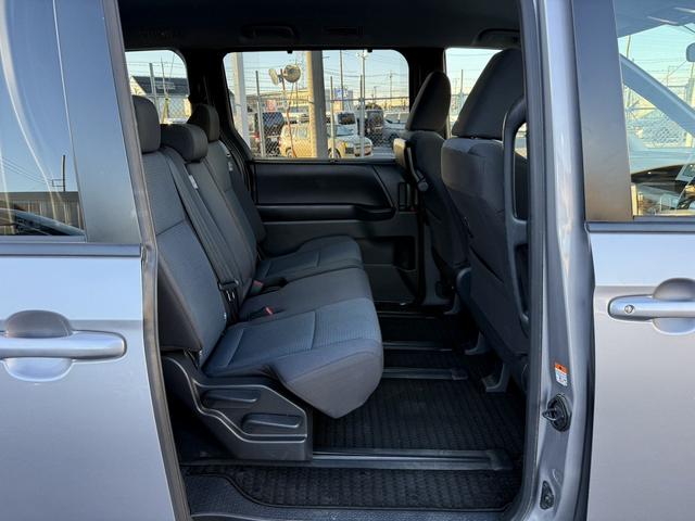 ノア Ｘ　禁煙車　純正８インチナビ　バックカメラ　トヨタセーフティセンス　アダプティブクルーズコントロ－ル　衝突軽減ブレーキ　片側電動スライドドア　ＥＴＣ　クリアランスソナー　Ｂｌｕｅｔｏｏｔｈ接続（47枚目）