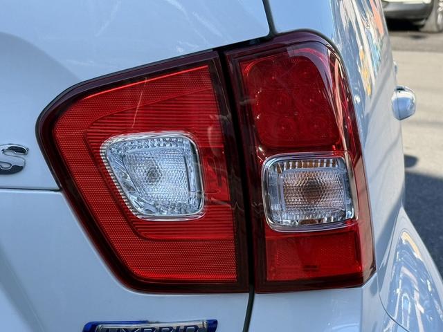 イグニス ハイブリッドＭＧ　禁煙車　社外ナビ　バックカメラ　衝突軽減ブレーキ　前席シートヒーター　レーンキープ　ＥＴＣ　アイドリングストップ　Ｂｌｕｅｔｏｏｔｈ接続　電動格納式ミラー　キーレス（13枚目）