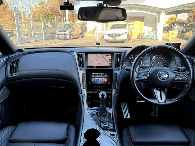 スカイライン ４００Ｒ　禁煙車　純正８インチナビ　アラウンドビューカメラ　フルセグ　ＢＯＳＥサウンド　衝突軽減ブレーキ　黒革シート　シートヒーター　パワーシート　ブラインドスポットモニター　レーンキープ　Ｂｌｕｅｔｏｏｔｈ（18枚目）