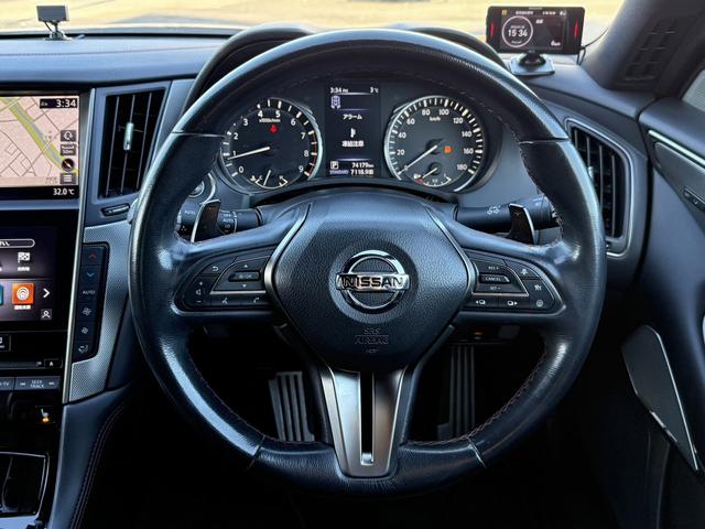 スカイライン ４００Ｒ　禁煙車　純正８インチナビ　アラウンドビューカメラ　フルセグ　ＢＯＳＥサウンド　衝突軽減ブレーキ　黒革シート　シートヒーター　パワーシート　ブラインドスポットモニター　レーンキープ　Ｂｌｕｅｔｏｏｔｈ（19枚目）