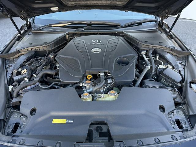 スカイライン ４００Ｒ　禁煙車　純正８インチナビ　アラウンドビューカメラ　フルセグ　ＢＯＳＥサウンド　衝突軽減ブレーキ　黒革シート　シートヒーター　パワーシート　ブラインドスポットモニター　レーンキープ　Ｂｌｕｅｔｏｏｔｈ（20枚目）