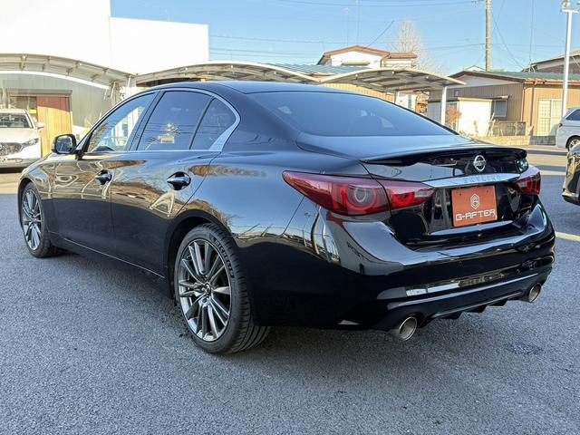 スカイライン ４００Ｒ　禁煙車　純正８インチナビ　アラウンドビューカメラ　フルセグ　ＢＯＳＥサウンド　衝突軽減ブレーキ　黒革シート　シートヒーター　パワーシート　ブラインドスポットモニター　レーンキープ　Ｂｌｕｅｔｏｏｔｈ（23枚目）