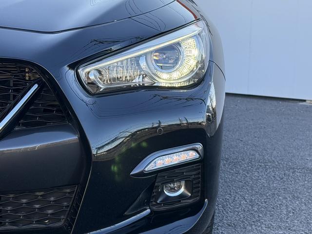 スカイライン ４００Ｒ　禁煙車　純正８インチナビ　アラウンドビューカメラ　フルセグ　ＢＯＳＥサウンド　衝突軽減ブレーキ　黒革シート　シートヒーター　パワーシート　ブラインドスポットモニター　レーンキープ　Ｂｌｕｅｔｏｏｔｈ（26枚目）