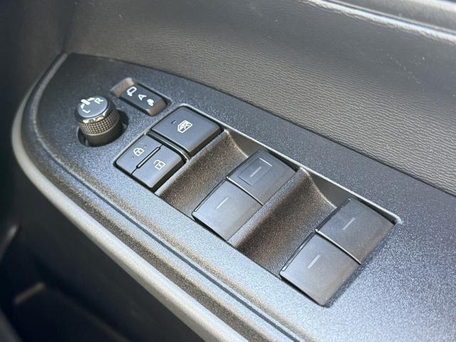 ���Ǝҗl�ւ̔̔��͂��f�肳���Ă��������܂��B�@�Ԍ������ԗ��̏ꍇ�́A�Ԍ����擾�������x�������z�ŕ\�����Ă���܂��B