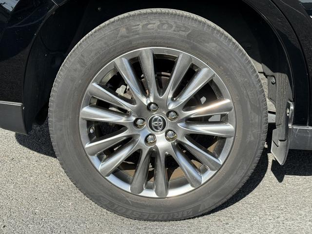 ハリアーハイブリッド プレミアム　メタル　アンド　レザーパッケージ　禁煙車　ムーンルーフ　インテリジェントクリアランスソナー　純正８インチナビ　バックカメラ　快適温熱シート　ベンチレーション　黒革シート　パワーバックドア　セーフティセンス　ビルトインＥＴＣ２．０（31枚目）