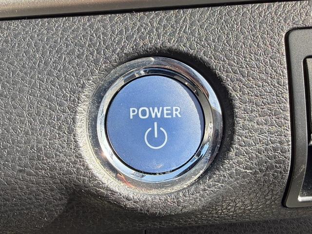 ハリアーハイブリッド プレミアム　メタル　アンド　レザーパッケージ　禁煙車　ムーンルーフ　インテリジェントクリアランスソナー　純正８インチナビ　バックカメラ　快適温熱シート　ベンチレーション　黒革シート　パワーバックドア　セーフティセンス　ビルトインＥＴＣ２．０（53枚目）