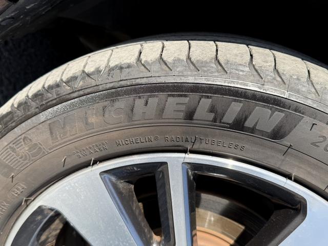 ���Ǝҗl�ւ̔̔��͂��f�肳���Ă��������܂��B�@�Ԍ������ԗ��̏ꍇ�́A�Ԍ����擾�������x�������z�ŕ\�����Ă���܂��B