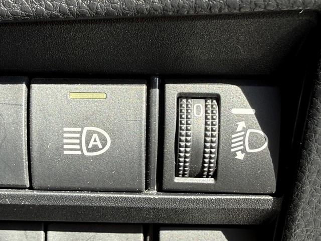 ノア X 禁煙車 ナビ バックカメラ 電動スライドドア 運転支援システム 衝突軽減ブレーキ オートハイビーム レーダークルーズコントロール 電子パーキング オートホールドブレーキ ロードサインアシスト etc(6枚目)