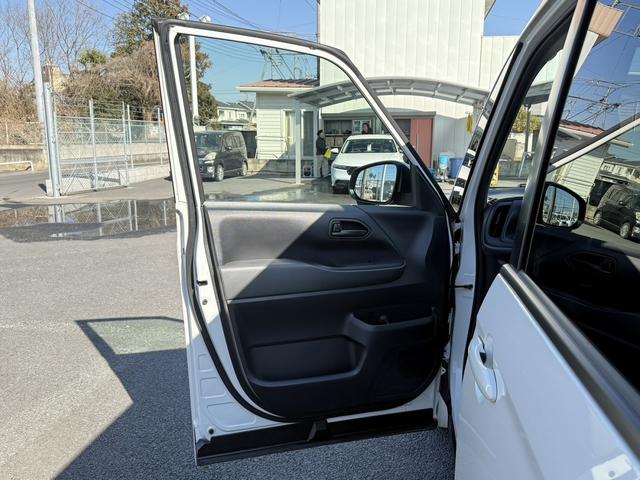 ノア X 禁煙車 ナビ バックカメラ 電動スライドドア 運転支援システム 衝突軽減ブレーキ オートハイビーム レーダークルーズコントロール 電子パーキング オートホールドブレーキ ロードサインアシスト etc(40枚目)