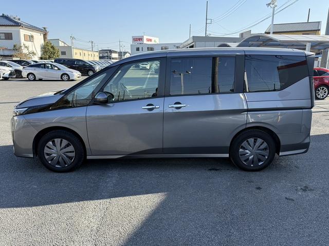 セレナ XV 禁煙車 ECLIPSE7型ナビ バックカメラ 両側電動スライドドア 衝突軽減ブレーキ 運転支援システム ブラインドスポットモニター パドルシフト サポートブレーキホール ド レーダークルーズ(10枚目)