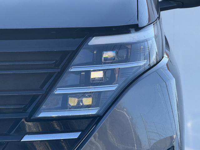 セレナ XV 禁煙車 ECLIPSE7型ナビ バックカメラ 両側電動スライドドア 衝突軽減ブレーキ 運転支援システム ブラインドスポットモニター パドルシフト サポートブレーキホール ド レーダークルーズ(11枚目)