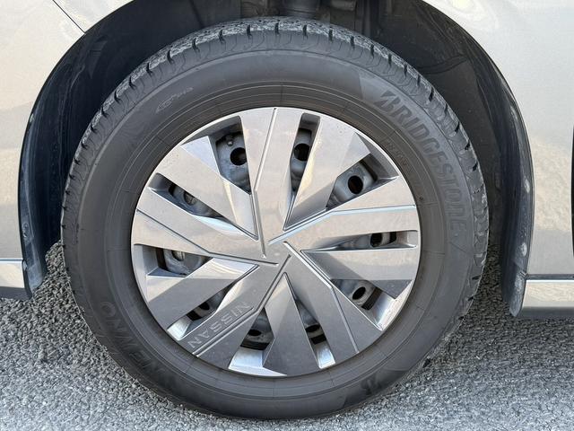 セレナ XV 禁煙車 ECLIPSE7型ナビ バックカメラ 両側電動スライドドア 衝突軽減ブレーキ 運転支援システム ブラインドスポットモニター パドルシフト サポートブレーキホール ド レーダークルーズ(28枚目)