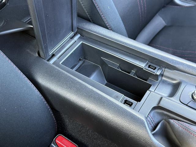 ���Ǝҗl�ւ̔̔��͂��f�肳���Ă��������܂��B�@�Ԍ������ԗ��̏ꍇ�́A�Ԍ����擾�������x�������z�ŕ\�����Ă���܂��B