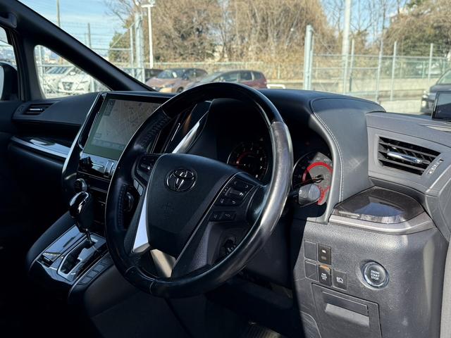 アルファード ２．５Ｓ　タイプゴールド　ワンオーナー　禁煙車　純正ＪＢＬプレミアムサウンドナビ　１３型リアモニター　パワーバックドア　３６０度カメラ　ブラインドスポットモニター　デジタルインナーミラー　衝突軽減　運転支援　両側電動スライド（45枚目）