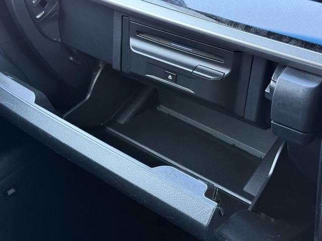 アルファード ２．５Ｓ　タイプゴールド　ワンオーナー　禁煙車　純正ＪＢＬプレミアムサウンドナビ　１３型リアモニター　パワーバックドア　３６０度カメラ　ブラインドスポットモニター　デジタルインナーミラー　衝突軽減　運転支援　両側電動スライド（69枚目）