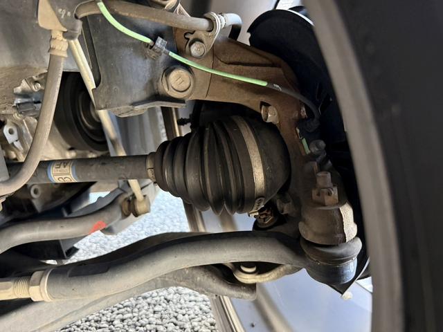 アルファード ２．５Ｓ　タイプゴールド　ワンオーナー　禁煙車　純正ＪＢＬプレミアムサウンドナビ　１３型リアモニター　パワーバックドア　３６０度カメラ　ブラインドスポットモニター　デジタルインナーミラー　衝突軽減　運転支援　両側電動スライド（75枚目）