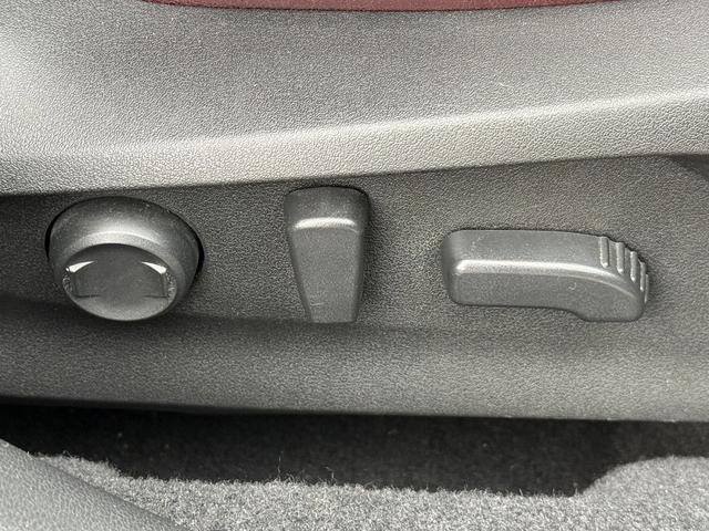 ���Ǝҗl�ւ̔̔��͂��f�肳���Ă��������܂��B�@�Ԍ������ԗ��̏ꍇ�́A�Ԍ����擾�������x�������z�ŕ\�����Ă���܂��B