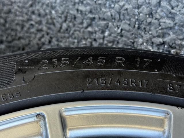 ���Ǝҗl�ւ̔̔��͂��f�肳���Ă��������܂��B�@�Ԍ������ԗ��̏ꍇ�́A�Ԍ����擾�������x�������z�ŕ\�����Ă���܂��B