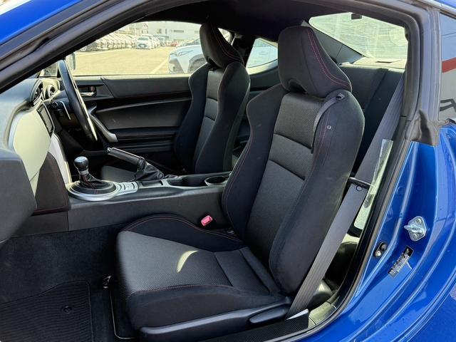 ���Ǝҗl�ւ̔̔��͂��f�肳���Ă��������܂��B�@�Ԍ������ԗ��̏ꍇ�́A�Ԍ����擾�������x�������z�ŕ\�����Ă���܂��B