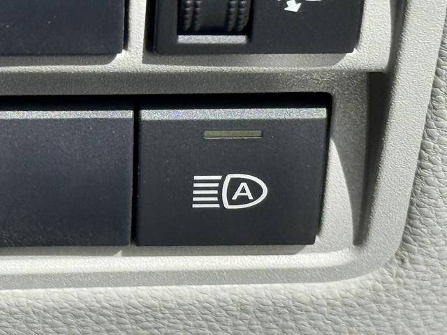 ヤリス ハイブリッドＺ　禁煙車　モデリスタエアロ　純正８インチディスプレイ　バックカメラ　フルセグ　衝突軽減ブレーキ　運転支援システム　オートマチックハイビーム　純正ビルトインＥＴＣ２．０　レーダークルーズ　シートヒーター（55枚目）