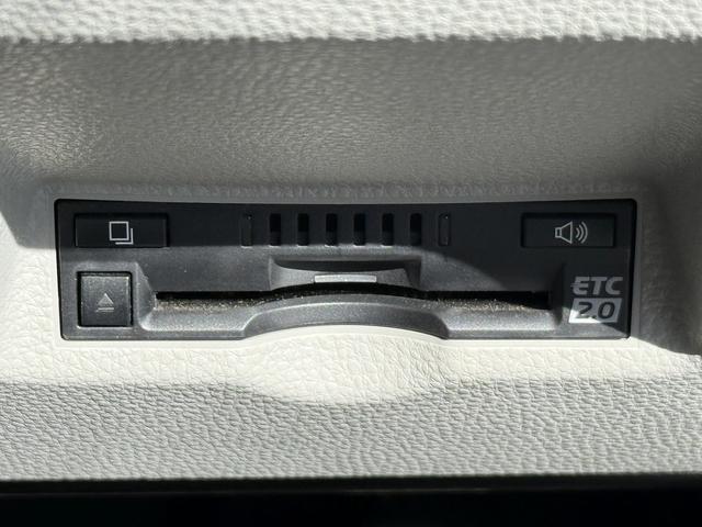 ヤリス ハイブリッドＺ　禁煙車　モデリスタエアロ　純正８インチディスプレイ　バックカメラ　フルセグ　衝突軽減ブレーキ　運転支援システム　オートマチックハイビーム　純正ビルトインＥＴＣ２．０　レーダークルーズ　シートヒーター（56枚目）