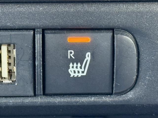 ヤリス ハイブリッドＺ　禁煙車　モデリスタエアロ　純正８インチディスプレイ　バックカメラ　フルセグ　衝突軽減ブレーキ　運転支援システム　オートマチックハイビーム　純正ビルトインＥＴＣ２．０　レーダークルーズ　シートヒーター（60枚目）