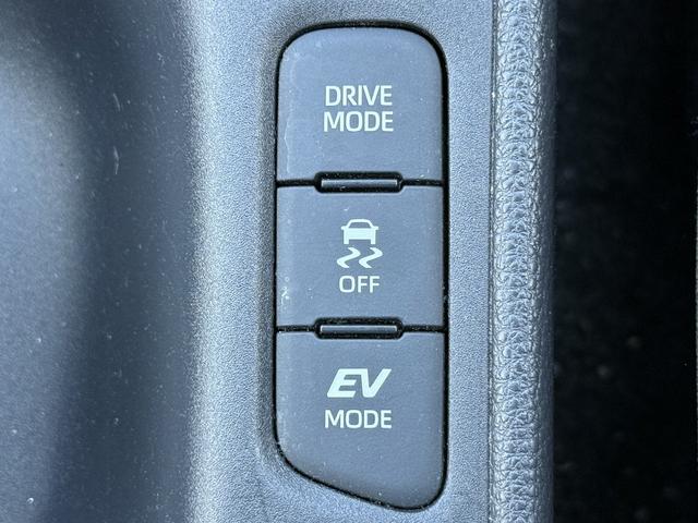 ヤリス ハイブリッドＺ　禁煙車　モデリスタエアロ　純正８インチディスプレイ　バックカメラ　フルセグ　衝突軽減ブレーキ　運転支援システム　オートマチックハイビーム　純正ビルトインＥＴＣ２．０　レーダークルーズ　シートヒーター（63枚目）