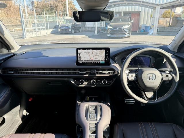 ＺＲ－Ｖ ｅ：ＨＥＶ　Ｚ　禁煙車　純正１１．４インチナビ　ＢＯＳＥサウンド　赤革シート　アラウンドビューカメラ　フルセグ　衝突権限ブレーキ　ステアリングヒーター　電動リアゲート　ビルドインＥＴＣ２．０　パワーシート　ＬＥＤ（18枚目）