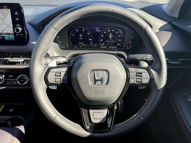 ＺＲ－Ｖ ｅ：ＨＥＶ　Ｚ　禁煙車　純正１１．４インチナビ　ＢＯＳＥサウンド　赤革シート　アラウンドビューカメラ　フルセグ　衝突権限ブレーキ　ステアリングヒーター　電動リアゲート　ビルドインＥＴＣ２．０　パワーシート　ＬＥＤ（19枚目）