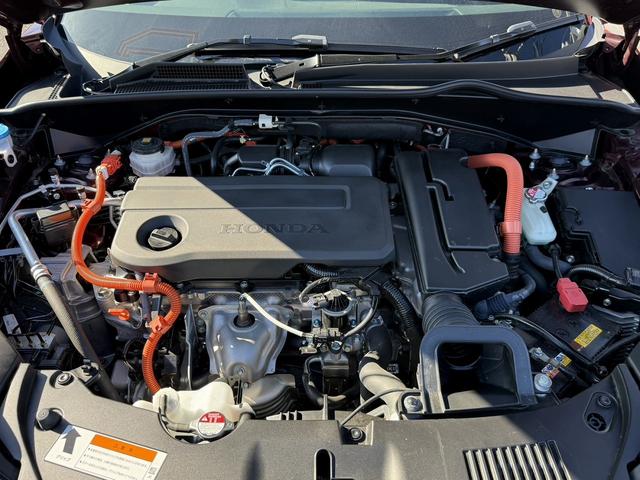 ＺＲ－Ｖ ｅ：ＨＥＶ　Ｚ　禁煙車　純正１１．４インチナビ　ＢＯＳＥサウンド　赤革シート　アラウンドビューカメラ　フルセグ　衝突権限ブレーキ　ステアリングヒーター　電動リアゲート　ビルドインＥＴＣ２．０　パワーシート　ＬＥＤ（20枚目）