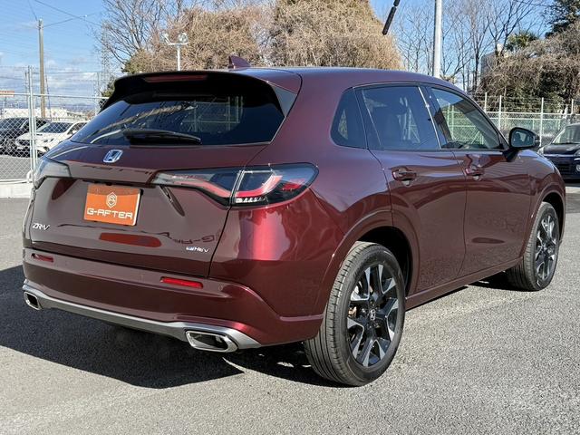 ＺＲ－Ｖ ｅ：ＨＥＶ　Ｚ　禁煙車　純正１１．４インチナビ　ＢＯＳＥサウンド　赤革シート　アラウンドビューカメラ　フルセグ　衝突権限ブレーキ　ステアリングヒーター　電動リアゲート　ビルドインＥＴＣ２．０　パワーシート　ＬＥＤ（22枚目）