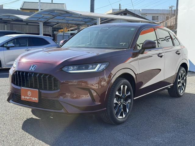 ＺＲ－Ｖ ｅ：ＨＥＶ　Ｚ　禁煙車　純正１１．４インチナビ　ＢＯＳＥサウンド　赤革シート　アラウンドビューカメラ　フルセグ　衝突権限ブレーキ　ステアリングヒーター　電動リアゲート　ビルドインＥＴＣ２．０　パワーシート　ＬＥＤ（24枚目）