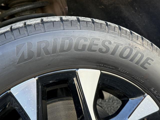 ＺＲ－Ｖ ｅ：ＨＥＶ　Ｚ　禁煙車　純正１１．４インチナビ　ＢＯＳＥサウンド　赤革シート　アラウンドビューカメラ　フルセグ　衝突権限ブレーキ　ステアリングヒーター　電動リアゲート　ビルドインＥＴＣ２．０　パワーシート　ＬＥＤ（34枚目）