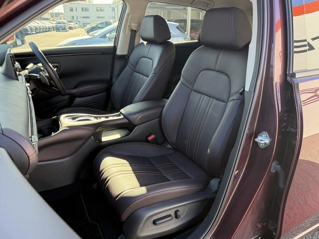 ＺＲ－Ｖ ｅ：ＨＥＶ　Ｚ　禁煙車　純正１１．４インチナビ　ＢＯＳＥサウンド　赤革シート　アラウンドビューカメラ　フルセグ　衝突権限ブレーキ　ステアリングヒーター　電動リアゲート　ビルドインＥＴＣ２．０　パワーシート　ＬＥＤ（46枚目）